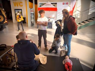 Dnes se školilo nejen na stánku LSC @praguecarfestival ale i na střelnici s @tfat.cz 💪❤️